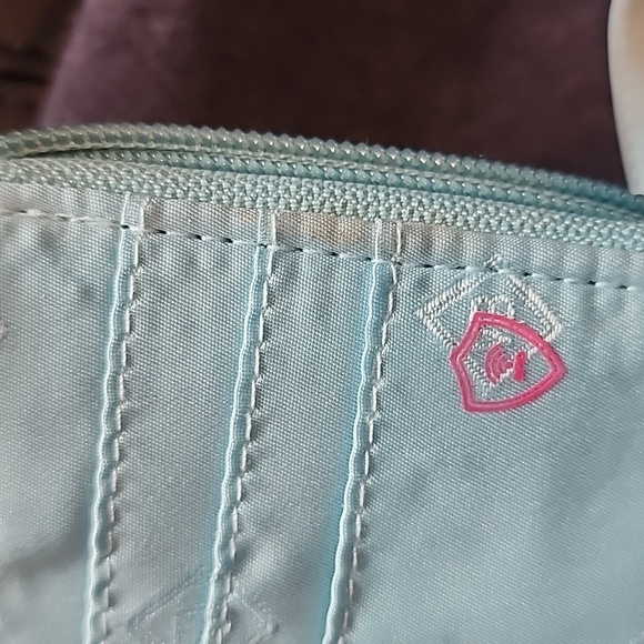 Vera Bradley Mickey Mouse purse - Picture 5 of 15